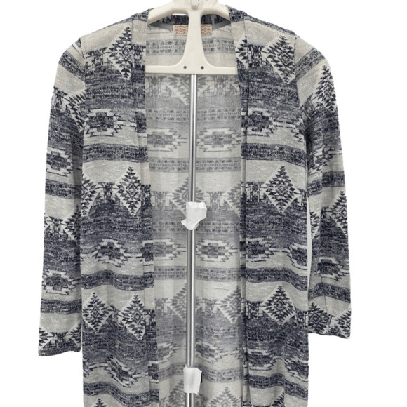 Pink Republic Gray White Aztec Long Sleeve Open Long Cardigan Sweater Size Small - Picture 3 of 10